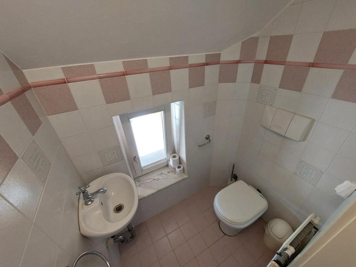 Hotel R24, Rose House Lubiana Esterno foto